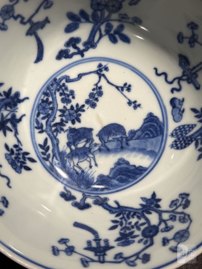 清光绪 内青花外黄地轧道粉彩开光三羊开泰图膳碗 - 图21